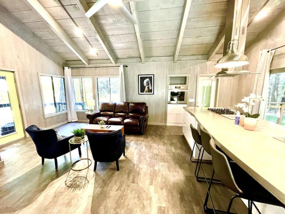 Occidental Modern House W. Fast Internet In 1 Acre Land 빌라 외부 사진